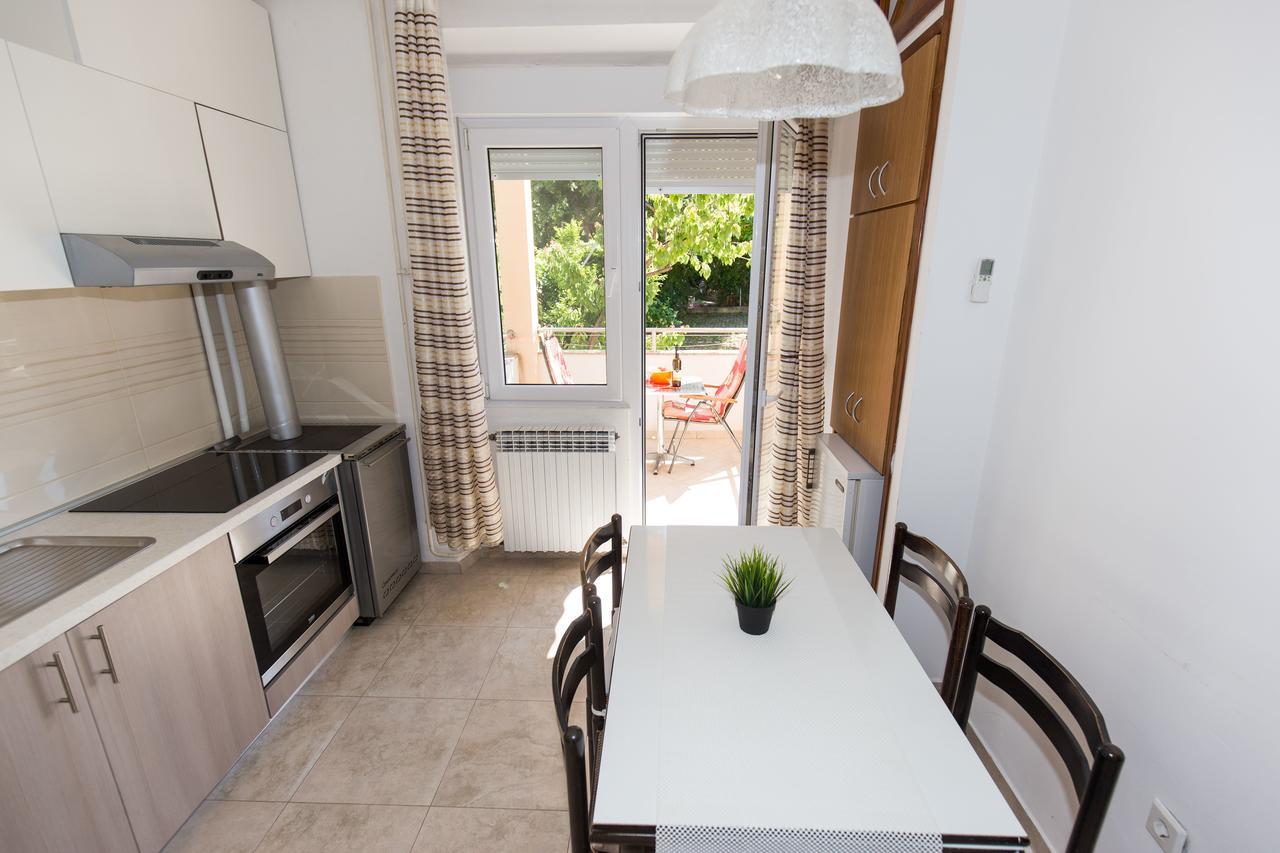 Apartment Davorka Божава Экстерьер фото